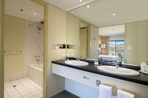 DoubleTree By Hilton Alice Springs - Accommodation Sunshine Coast 36
