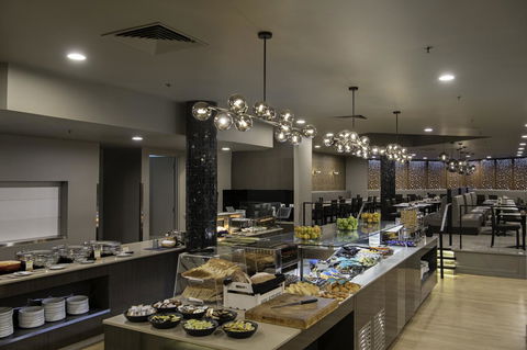 DoubleTree By Hilton Alice Springs - Accommodation Sunshine Coast 1