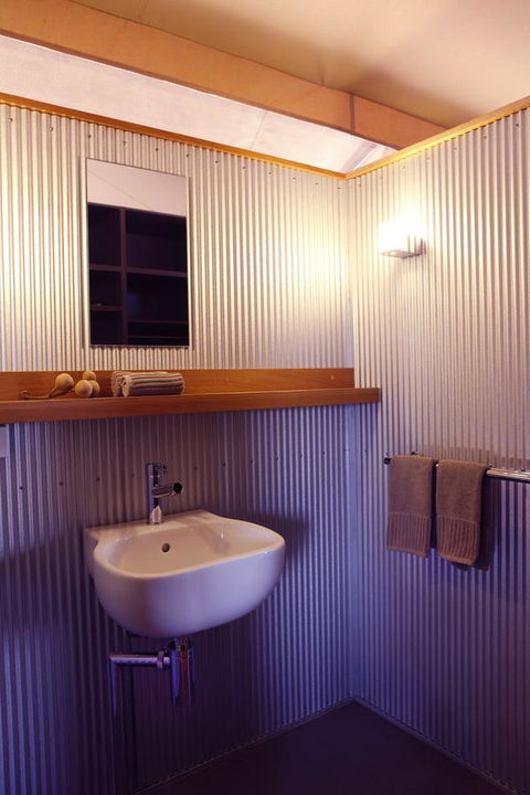 Wildman Wilderness Lodge - Accommodation Sunshine Coast 11