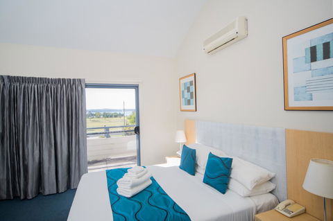 Corrigans Cove - Accommodation Sunshine Coast 4