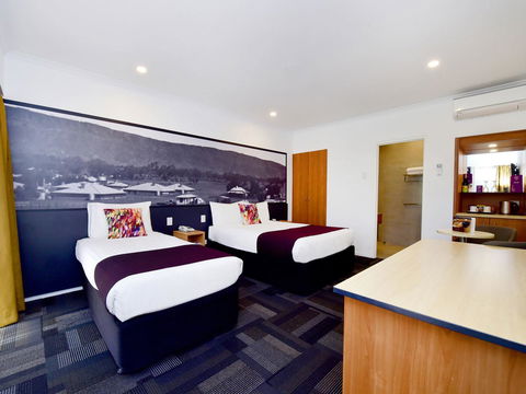 Mercure Alice Springs Resort - Accommodation Sunshine Coast 1