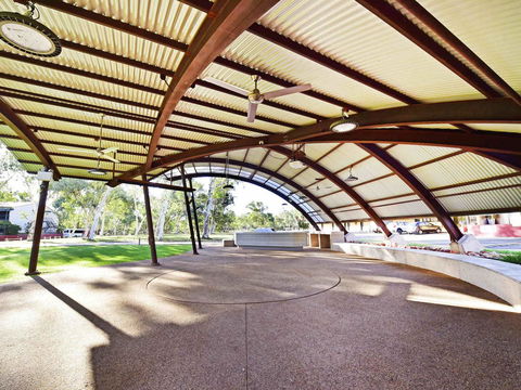 Mercure Alice Springs Resort - Accommodation Sunshine Coast 8