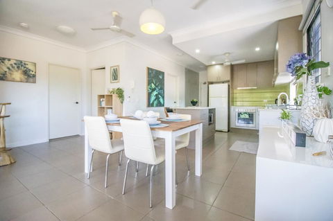 ZEN QUEST - The NOMADS PAD Near Nightcliff Markets & Sunset Foreshore - Accommodation Sunshine Coast 13