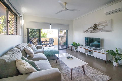 ZEN QUEST - The NOMADS PAD Near Nightcliff Markets & Sunset Foreshore - Accommodation Sunshine Coast 2