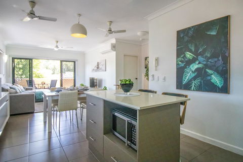 ZEN QUEST - The NOMADS PAD Near Nightcliff Markets & Sunset Foreshore - Accommodation Sunshine Coast 24