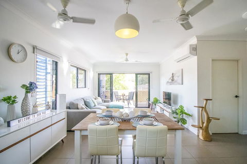 ZEN QUEST - The NOMADS PAD Near Nightcliff Markets & Sunset Foreshore - Accommodation Sunshine Coast 0
