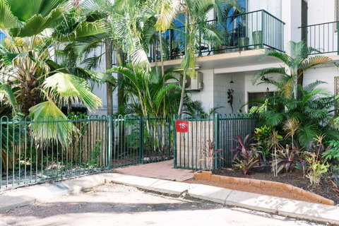CitySide Apartment - 2 Bedroom With Private Courtyard - Accommodation Sunshine Coast 6
