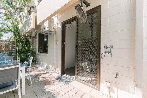 CitySide Apartment - 2 Bedroom With Private Courtyard - Accommodation Sunshine Coast 10