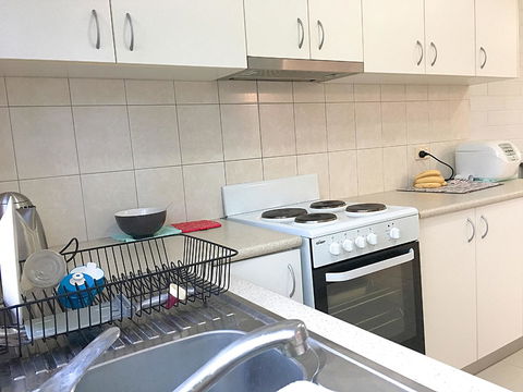 Cozy Room For A Great Stay In Darwin - Excellent Location - Accommodation Sunshine Coast 1