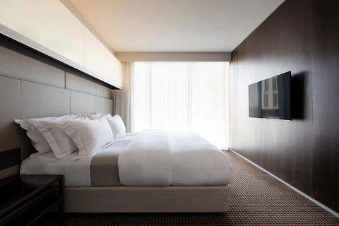 Hotel Realm - Accommodation Sunshine Coast 15