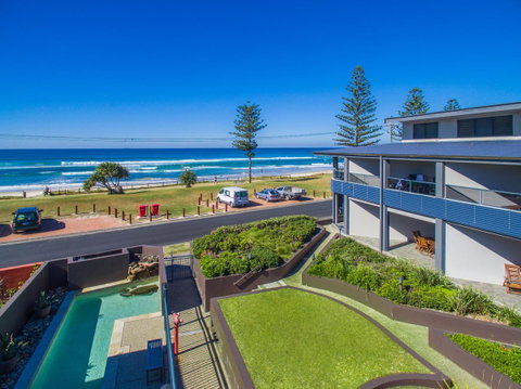Lennox Holiday Apartments - Accommodation Sunshine Coast 10