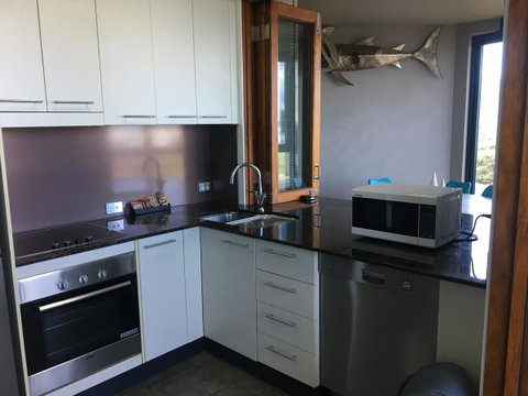 Lennox Holiday Apartments - Accommodation Sunshine Coast 12