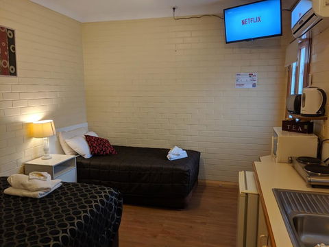 Bondi Motel - Accommodation Sunshine Coast 1