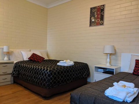 Bondi Motel - Accommodation Sunshine Coast 2