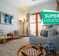 Bondi on Moseley - Wifi - Nespresso - Close to beach - Accommodation Sunshine Coast