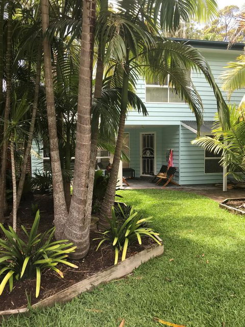 BOOTI BEACH HOUSE - Accommodation Sunshine Coast 3