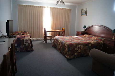 Bordertown Dukes Motorinn - Accommodation Sunshine Coast 1