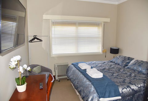 Boucher Manor - Northam. - Accommodation Sunshine Coast 0