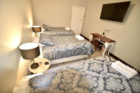 Boucher Manor - Northam. - Accommodation Sunshine Coast 1
