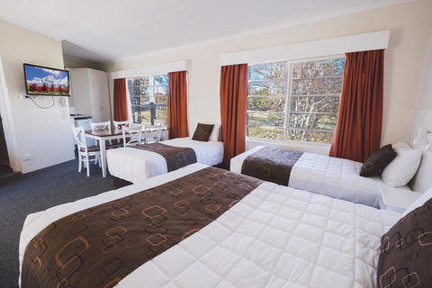 Boulevard Motel - Accommodation Sunshine Coast 0