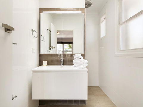 Boutique Stays - Sandy Breeze 1 - Accommodation Sunshine Coast 2