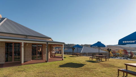 Bowen Inn Motel - Accommodation Sunshine Coast 0