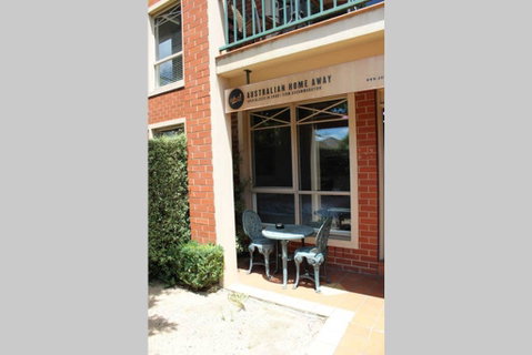 Box Hill Studio 3 At Canterbury Gardens - Accommodation Sunshine Coast 3