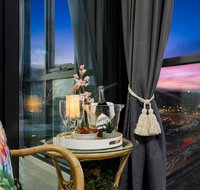 Braddon Penthouse Top Location Netflix WiFi Views - Accommodation Sunshine Coast
