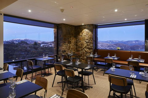 Breathtaker Hotel And Spa - Accommodation Sunshine Coast 3