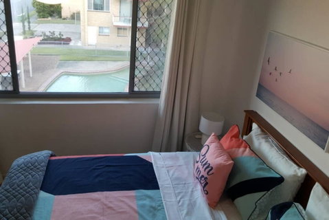 Bribie Beach King Bed Unit Overlooking Pool - Accommodation Sunshine Coast 3