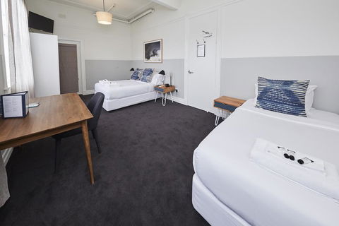 Bridgeview Hotel Willoughby - Accommodation Sunshine Coast 3