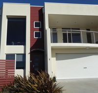 Bridport Horizon Views - Accommodation Sunshine Coast