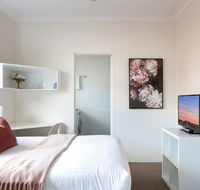 Bright Studio Steps from Westmead Hospital - Accommodation Sunshine Coast