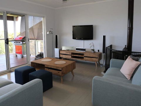 Brilliant Ocean Views - Accommodation Sunshine Coast 2
