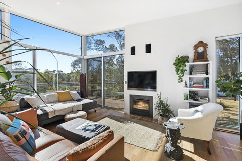 Bristlebird - Beach 650m, Pets, Fireplace, Linen, 4 Bdrm, WiFi - Accommodation Sunshine Coast 0