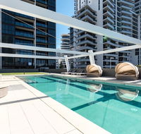 Broadbeach 2 Bedroom FREE WIFI Netflix  Parking - Accommodation Sunshine Coast