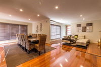 Broadwater By The Beach - With Heated Outdoor Spa