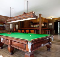 Brookfield Retreat - Large Holiday Home / Group Accommodation - Accommodation Sunshine Coast