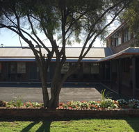 Bryants Motel - Accommodation Sunshine Coast