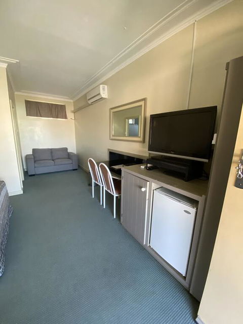 Bucketts Way Motel Gloucester - Accommodation Sunshine Coast 2