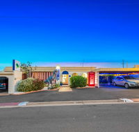 Bundaberg Coral Villa Motor Inn - Accommodation Sunshine Coast