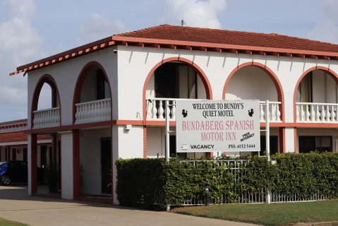 Bundaberg Spanish Motor Inn - Accommodation Sunshine Coast 0