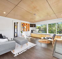 BUNGALOW BEAUTY - Hosted by L'Abode Accommodation - Accommodation Sunshine Coast