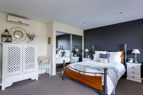 Bungalow On The Coast - Accommodation Sunshine Coast 0