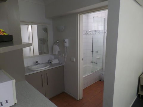 Burke & Wills Mt Isa - Accommodation Sunshine Coast 3