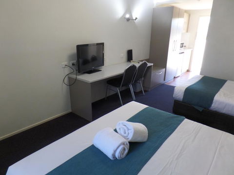 Burke & Wills Mt Isa - Accommodation Sunshine Coast 1