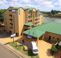 Burnett Riverside Hotel - Accommodation Sunshine Coast