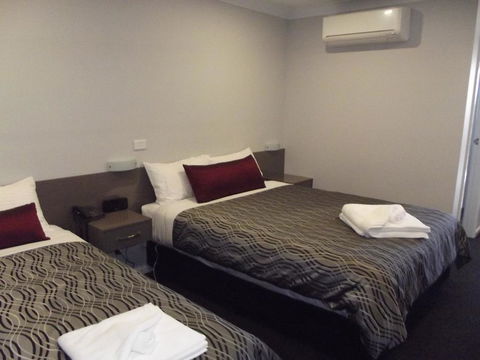 Bushman's Motor Inn - Accommodation Sunshine Coast 1