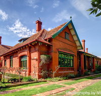 Buxton Manor - Accommodation Sunshine Coast