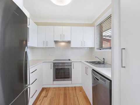 By The Bay Hideaway - Accommodation Sunshine Coast 1